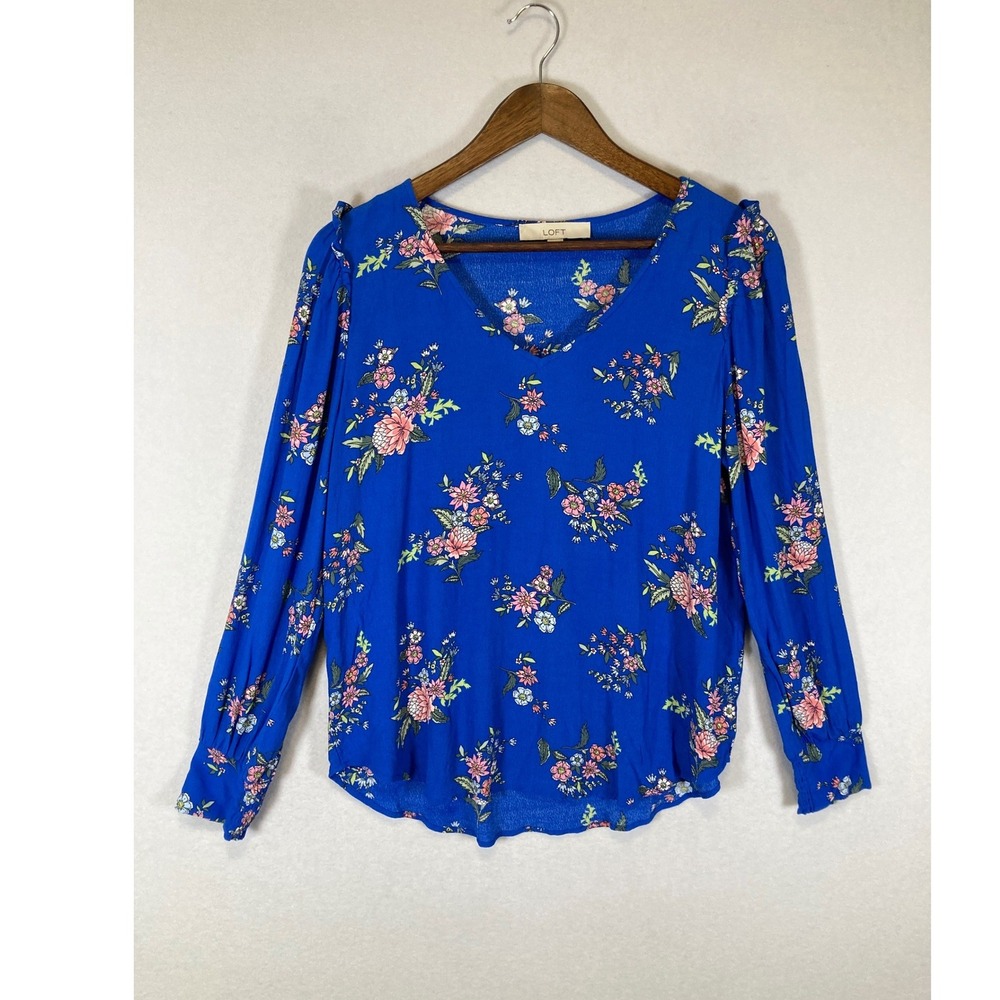 Cottagecore LOFT Women Medium Blue Floral V-Neck‎ Ruffle Shoulder Rayon Blouse